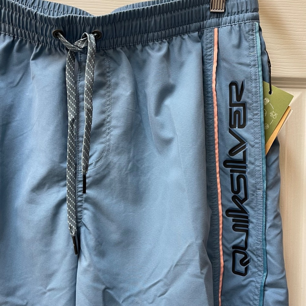 NWT Quicksilver Men's Large Lined Shorts‎ Surf Swim Board Trunks Beach Blue